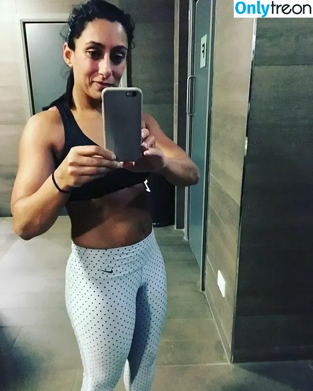 Saira Khan nude photo #0581 (iamsairakhan / sairasbum)