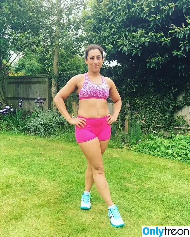 Saira Khan nude photo #0594 (iamsairakhan / sairasbum)