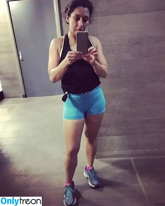 Saira Khan nude photo #0609 (iamsairakhan / sairasbum)