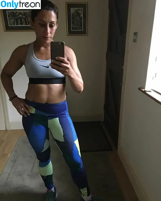 Saira Khan nude photo #0616 (iamsairakhan / sairasbum)