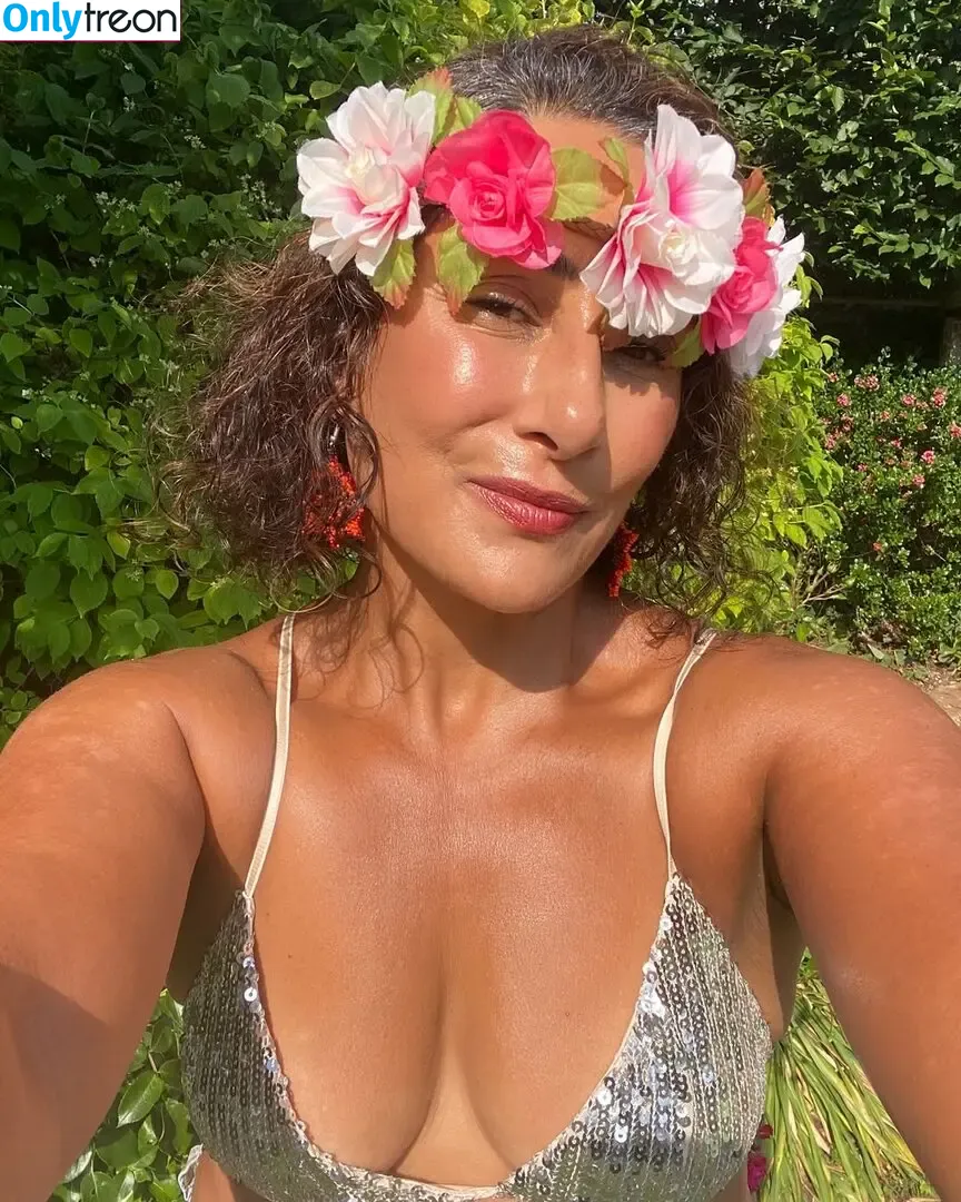 Saira Khan nude photo #0721 (iamsairakhan / sairasbum)