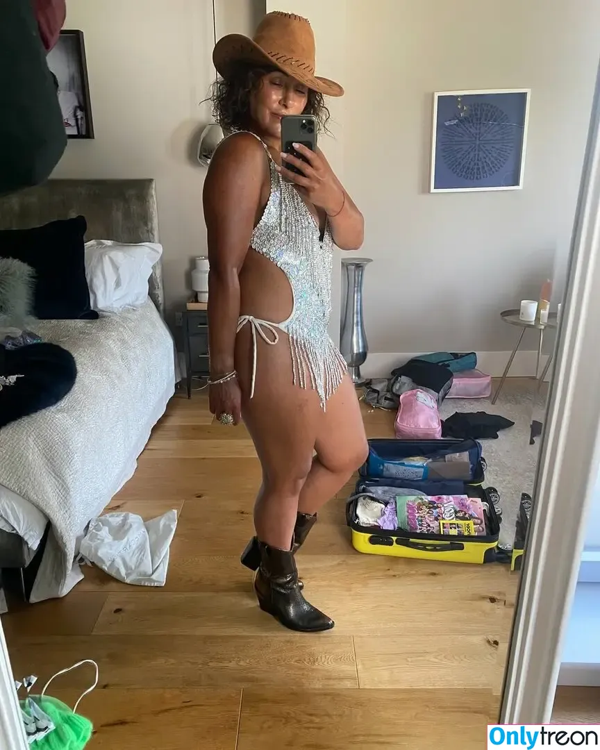 Saira Khan nude photo #0724 (iamsairakhan / sairasbum)