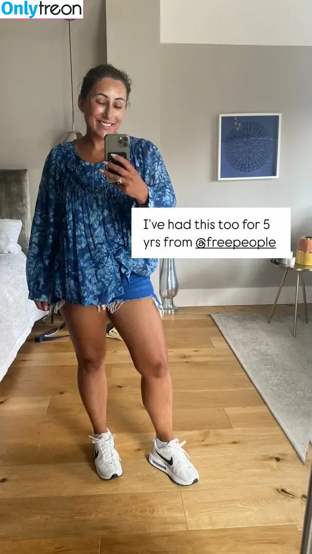 Saira Khan nude photo #0738 (iamsairakhan / sairasbum)