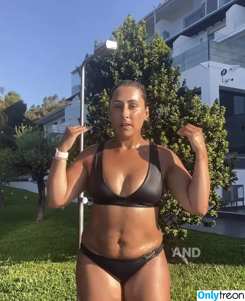 Saira Khan nude photo #0765 (iamsairakhan / sairasbum)