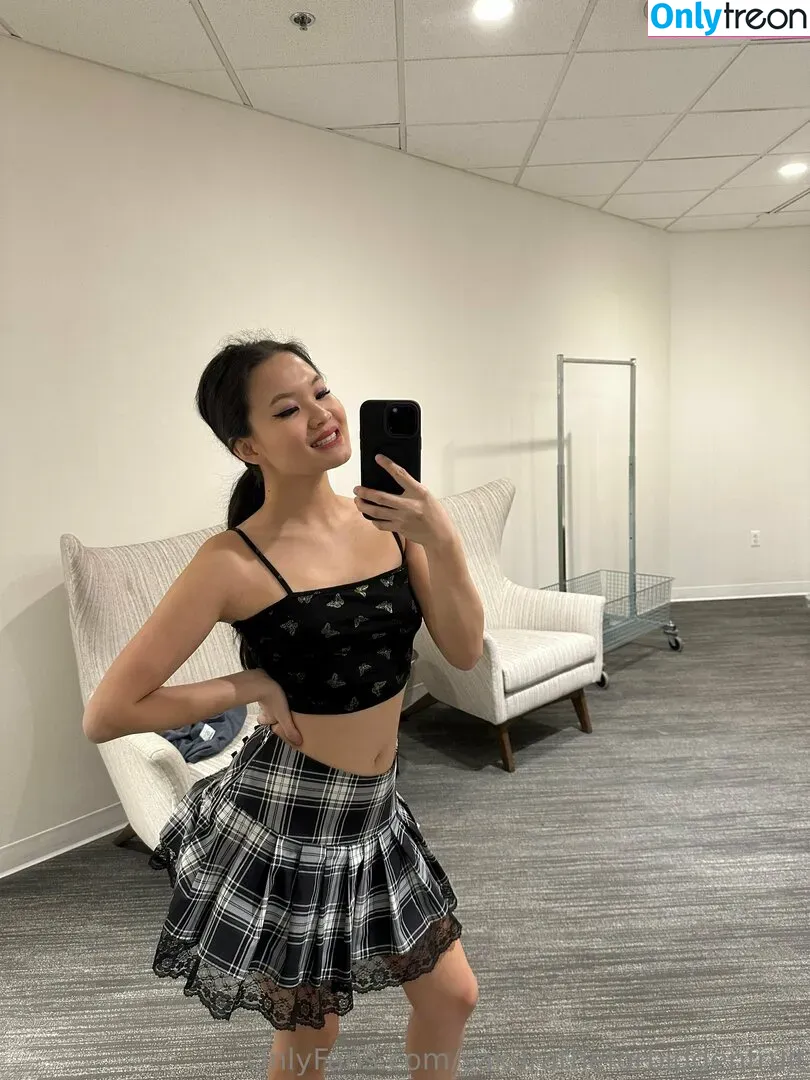 sakuratheforbiddenfruit nude photo #0234 (yourforbiddenlover_ / zlightskin)
