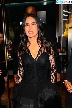 Salma Hayek / salmahayek nude photo #3759
