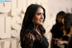 Salma Hayek / salmahayek nude photo #3795