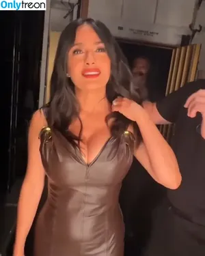 Salma Hayek / salmahayek nude photo #3798