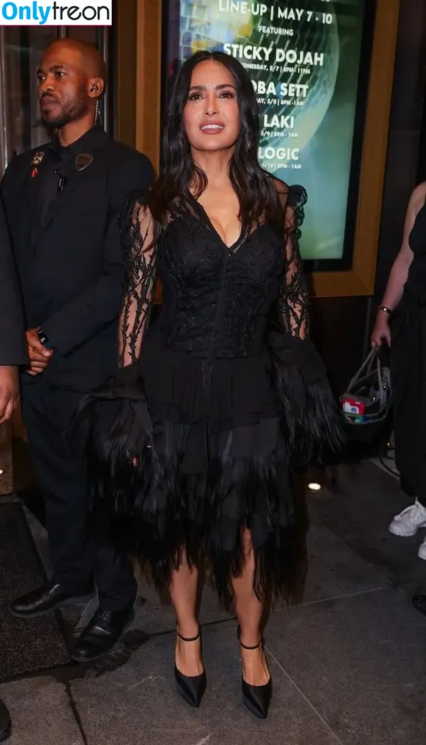 Salma Hayek nude photo #3755 (salmahayek)