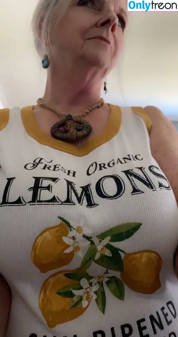 Salsa Nanny nude photo #0012 (RLittlebird55 / nannygoatsalsa / salsananny)
