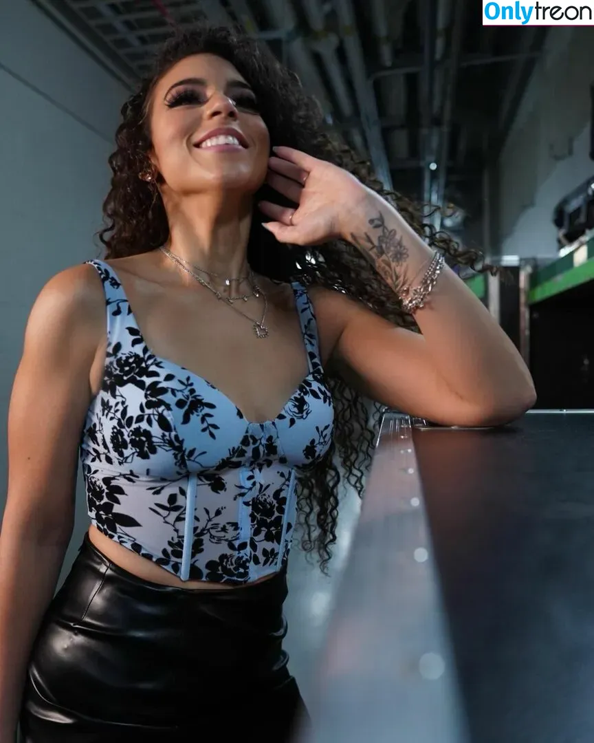 Samantha Irvin nude photo #0015 (WWE / samanthairvinwwe / samanthathebomb)