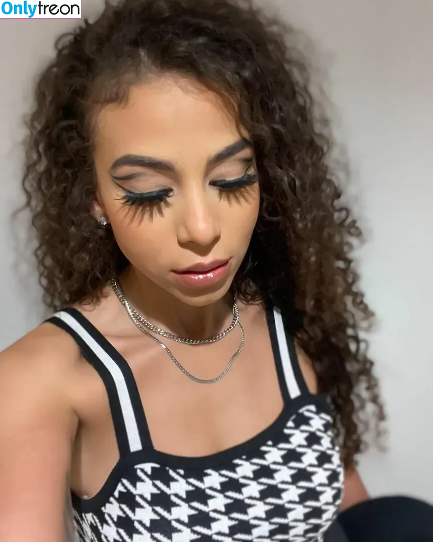 Samantha Irvin nude photo #0017 (WWE / samanthairvinwwe / samanthathebomb)