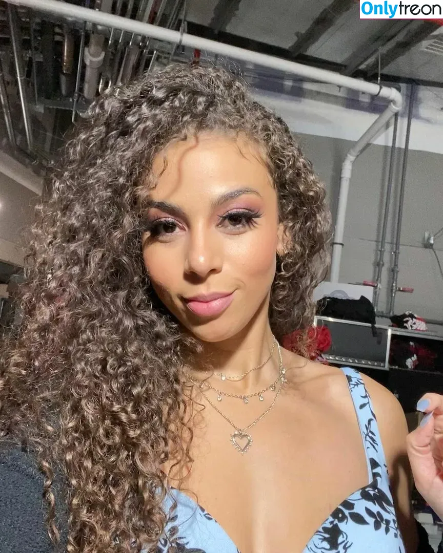 Samantha Irvin nude photo #0023 (WWE / samanthairvinwwe / samanthathebomb)