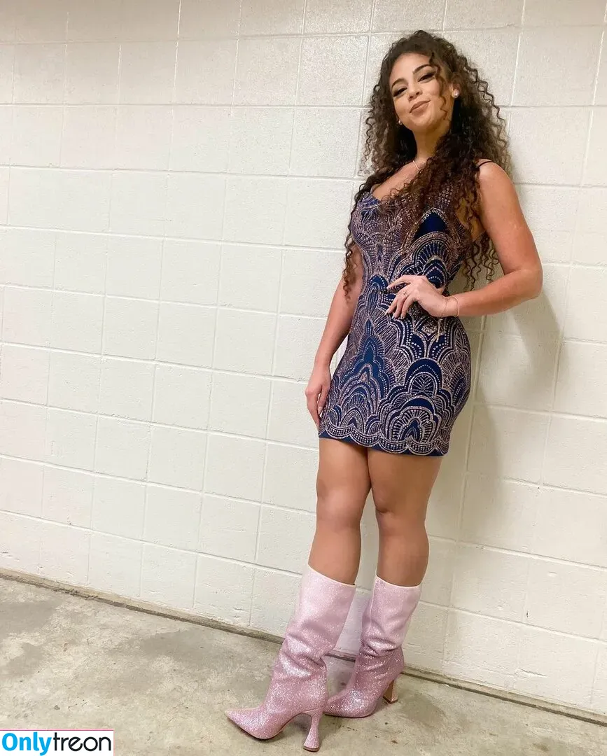 Samantha Irvin nude photo #0030 (WWE / samanthairvinwwe / samanthathebomb)