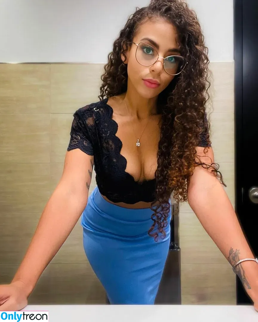 Samantha Irvin nude photo #0035 (WWE / samanthairvinwwe / samanthathebomb)