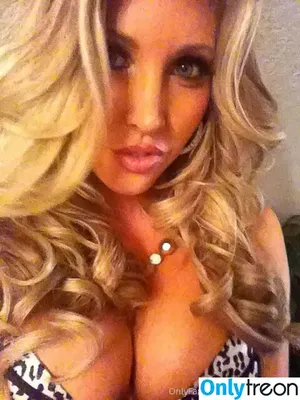 Samantha Saint / misssaintxxx / officialsamanthasaint nude photo #0089