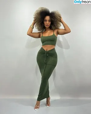 Samara Andrade / samara.andradeofc nude photo #0018