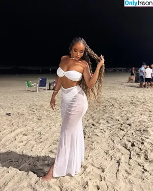 Samara Andrade / samara.andradeofc nude photo #0038