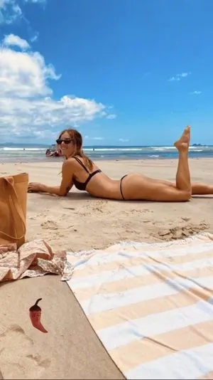 Samara Weaving / samweaving nude photo #0062