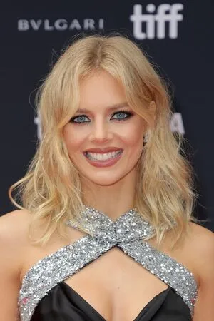 Samara Weaving / samweaving nude photo #0140
