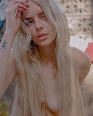 Samara Weaving / samweaving nude photo #0176