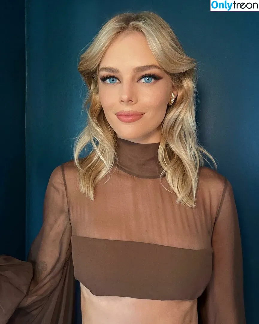 Samara Weaving nude photo #0265 (samweaving)