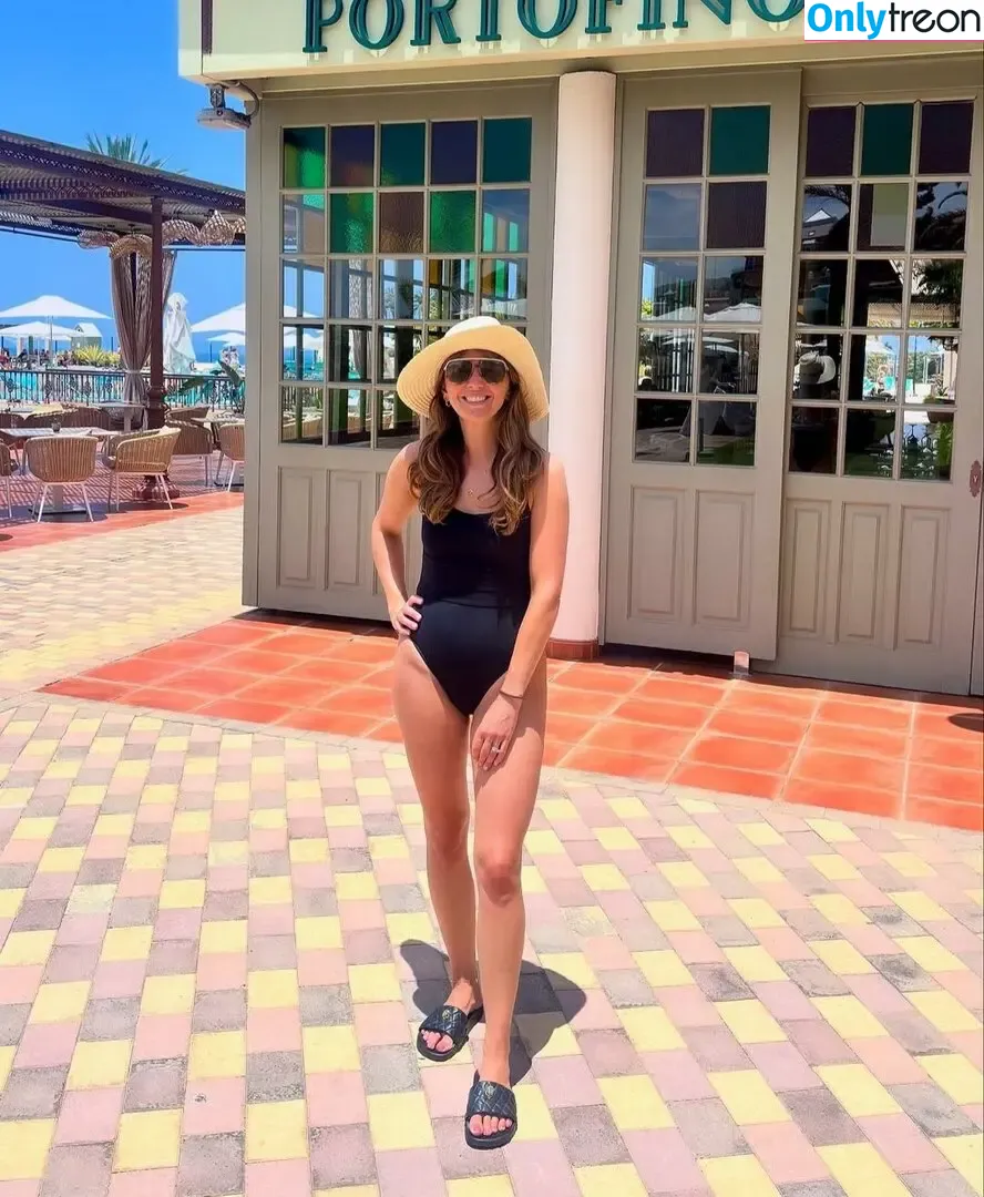 Samia Ghadie nude photo #0037 (Longchambon / samia_longchambon)