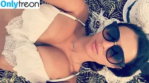  nude photo #0007