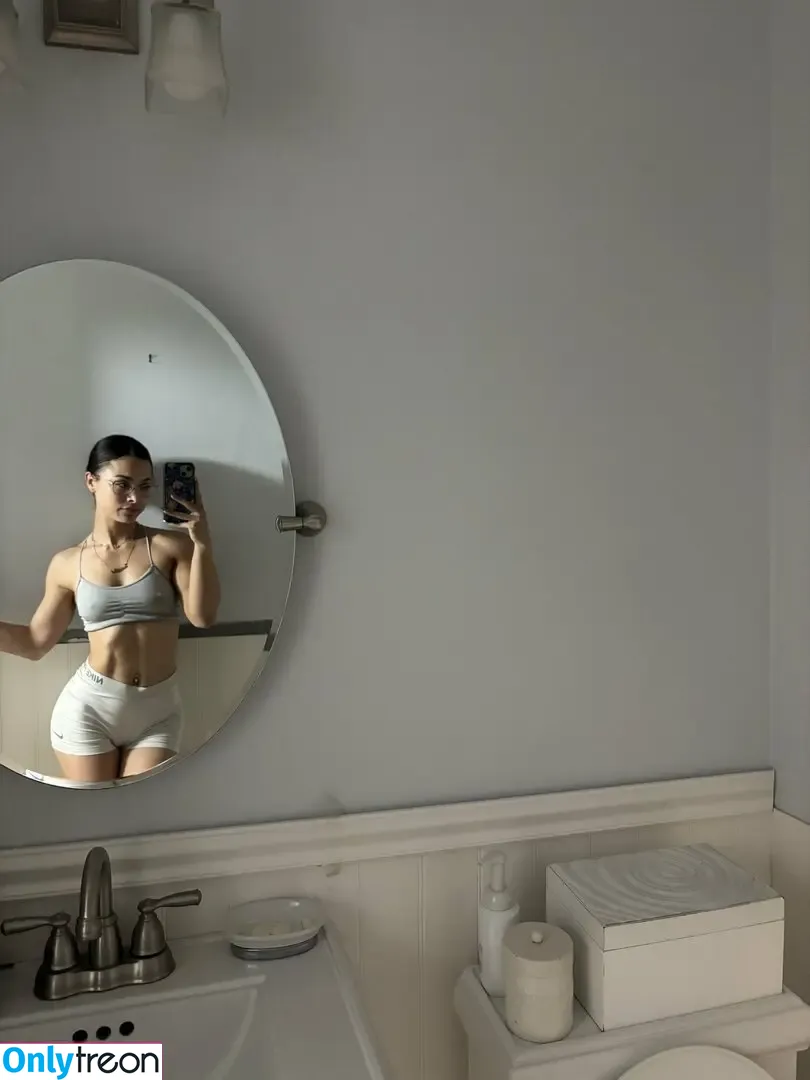 Sammajammaz nude photo #0094 (Sukismom / _samma_jamma / samma_ftw)