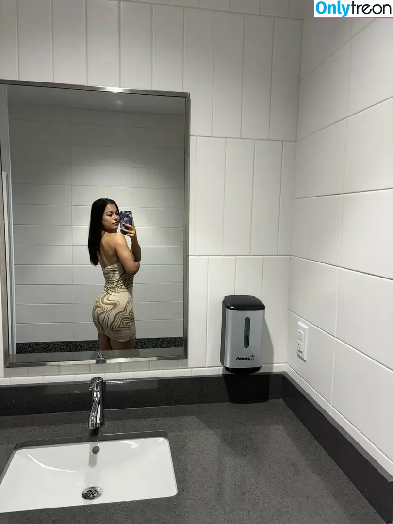 Sammajammaz nude photo #0095 (Sukismom / _samma_jamma / samma_ftw)