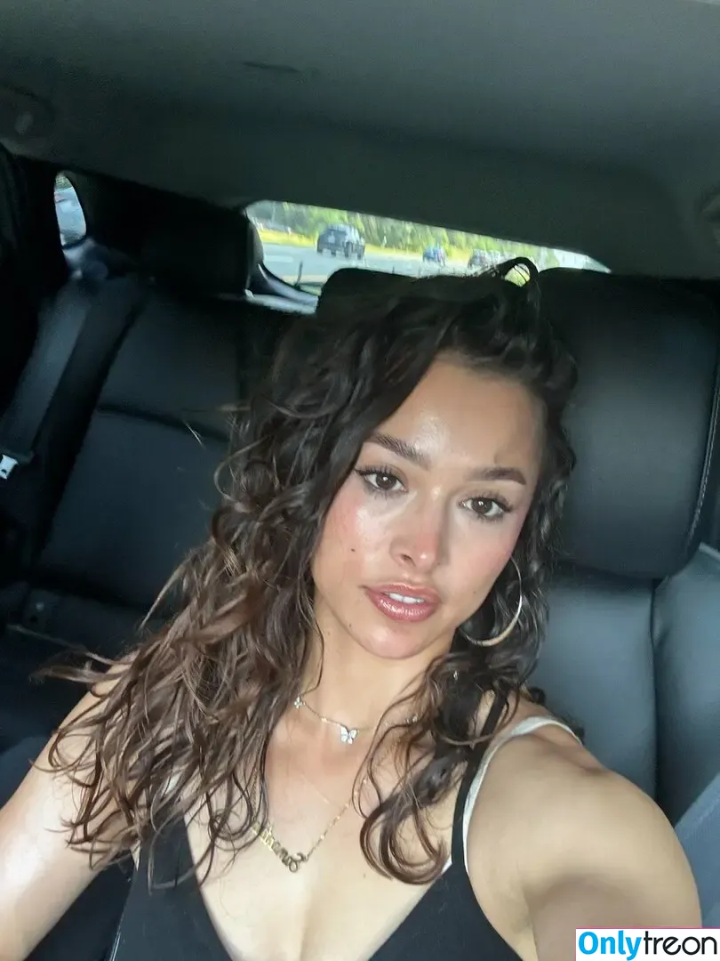 Sammajammaz nude photo #0098 (Sukismom / _samma_jamma / samma_ftw)