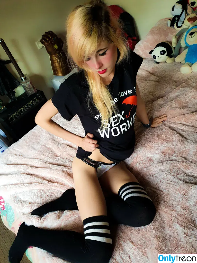 sammysplosion nude photo #0195 (sammy_splosion)