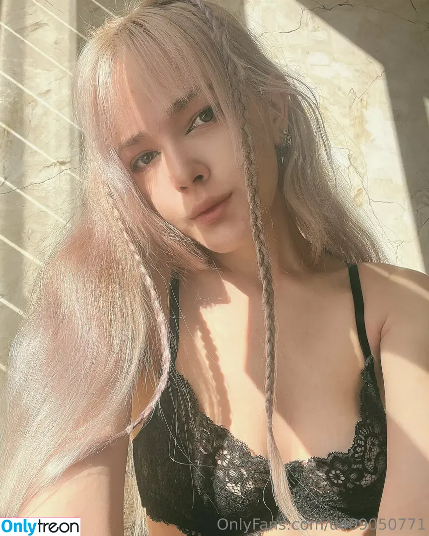 sanda.official nude photo #0001 (iam_sanda)