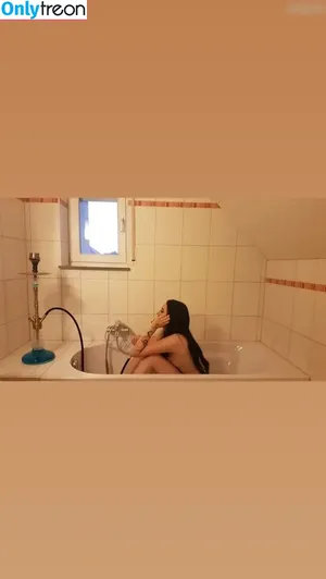  nude photo #0007