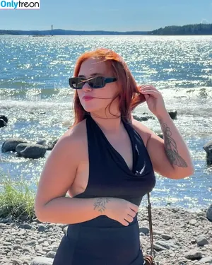 SaniPinja nude photo #0007