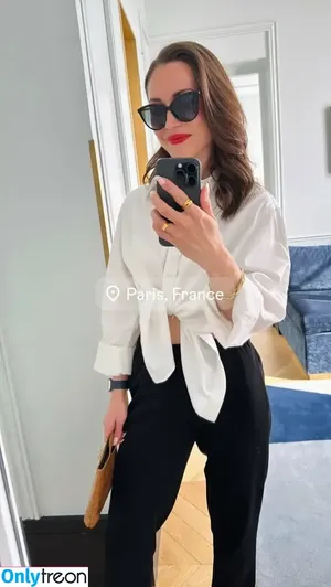 Sanna Marin / Finnish Prime Minister: / sannamarin nude photo #0368