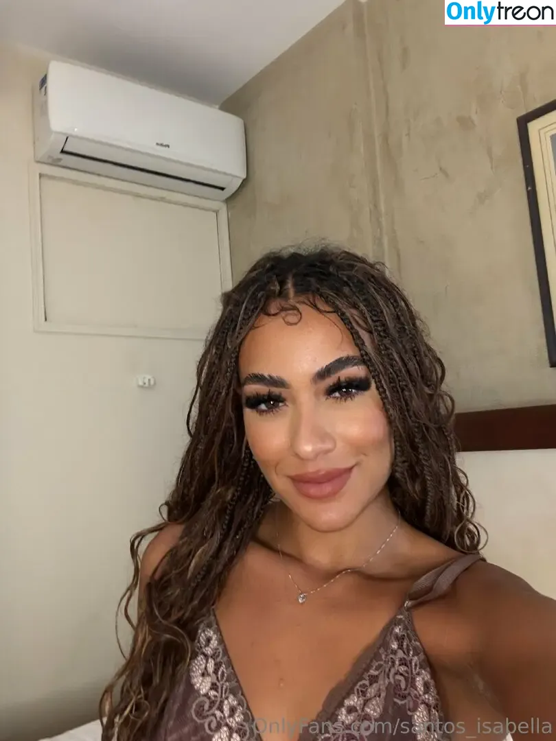santos_isabella nude photo #0002 (santos_isabella_)
