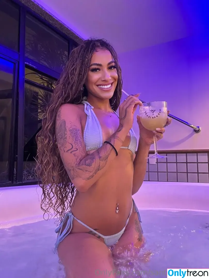 santos_isabella nude photo #0005 (santos_isabella_)