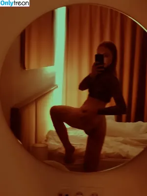 Santy / broken_idol / hidden.ritual / s9ntyrey nude photo #0008