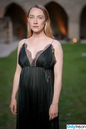 Saoirse Ronan / ronan.saoirse nude photo #0510