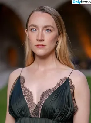 Saoirse Ronan / ronan.saoirse nude photo #0512