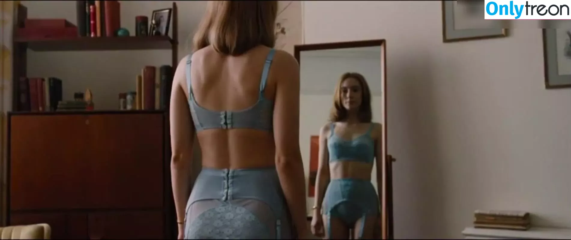 Saoirse Ronan nude photo #0197 (ronan.saoirse)