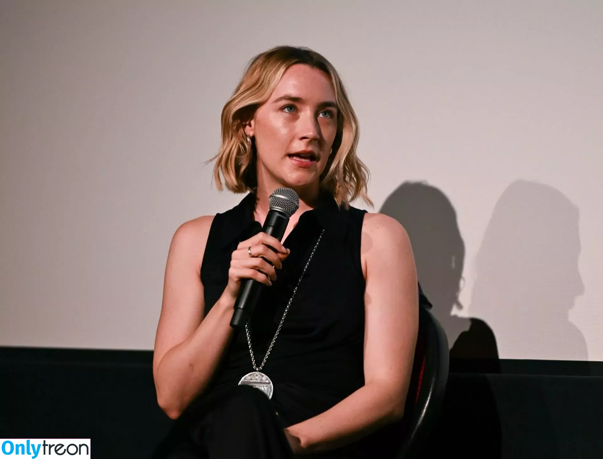 Saoirse Ronan nude photo #0252 (ronan.saoirse)