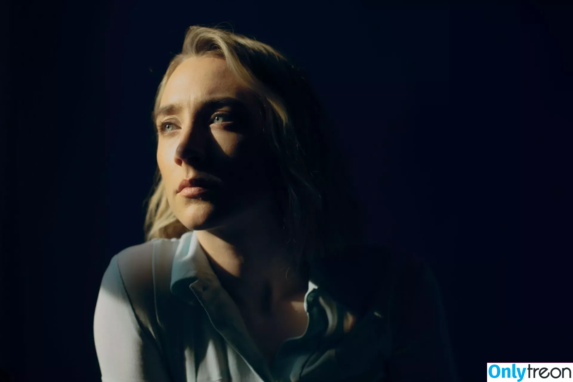 Saoirse Ronan nude photo #0308 (ronan.saoirse)