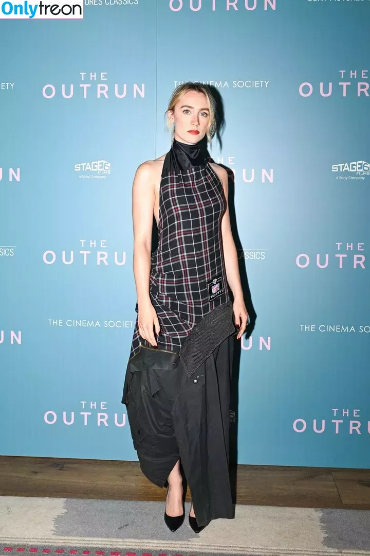 Saoirse Ronan nude photo #0315 (ronan.saoirse)