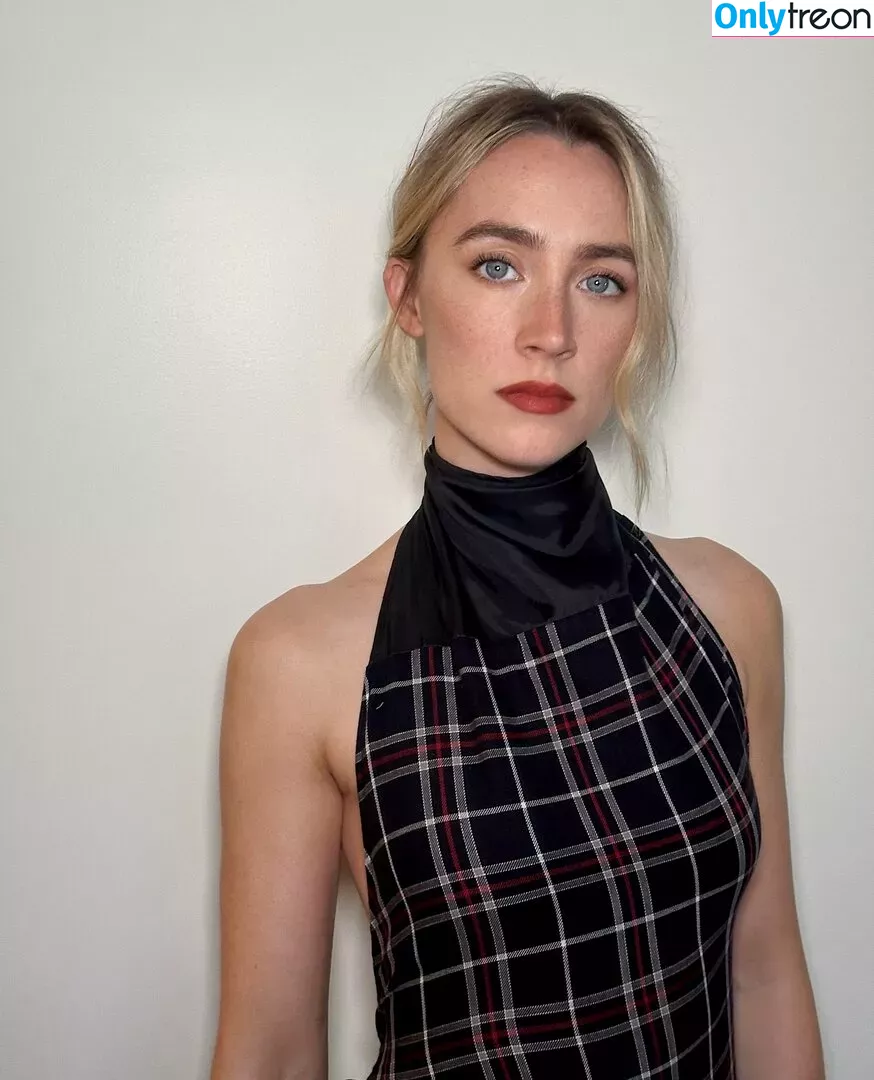Saoirse Ronan nude photo #0316 (ronan.saoirse)