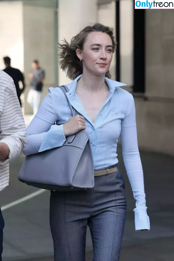 Saoirse Ronan nude photo #0330 (ronan.saoirse)