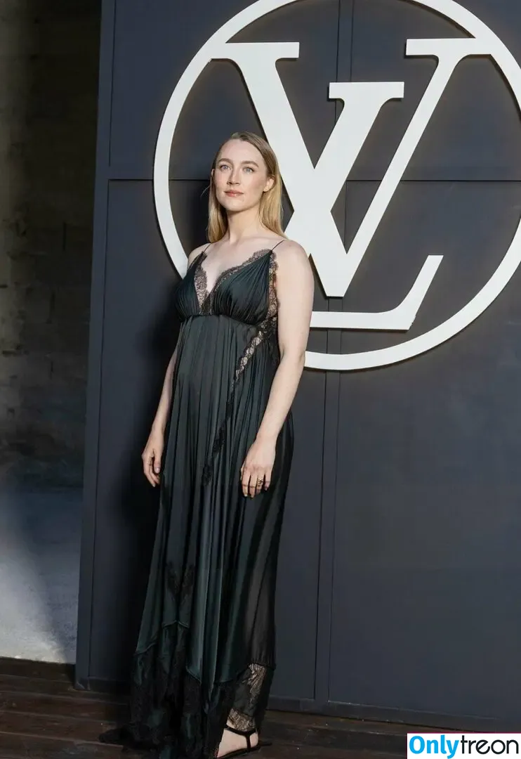 Saoirse Ronan nude photo #0506 (ronan.saoirse)