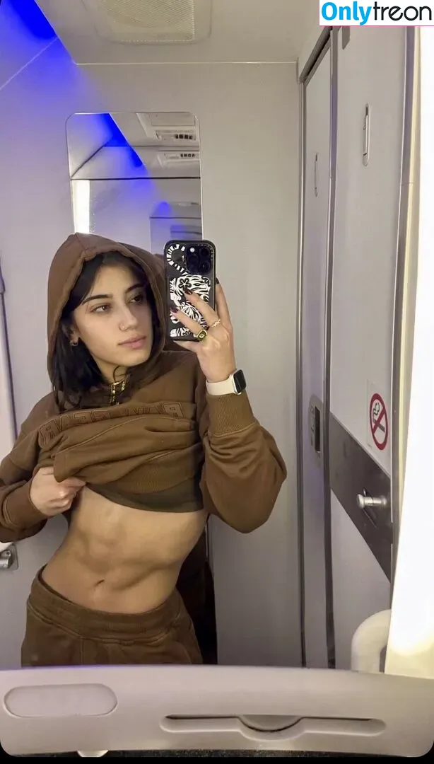 Sara Saffari nude photo #0081 (sarasaffari__)