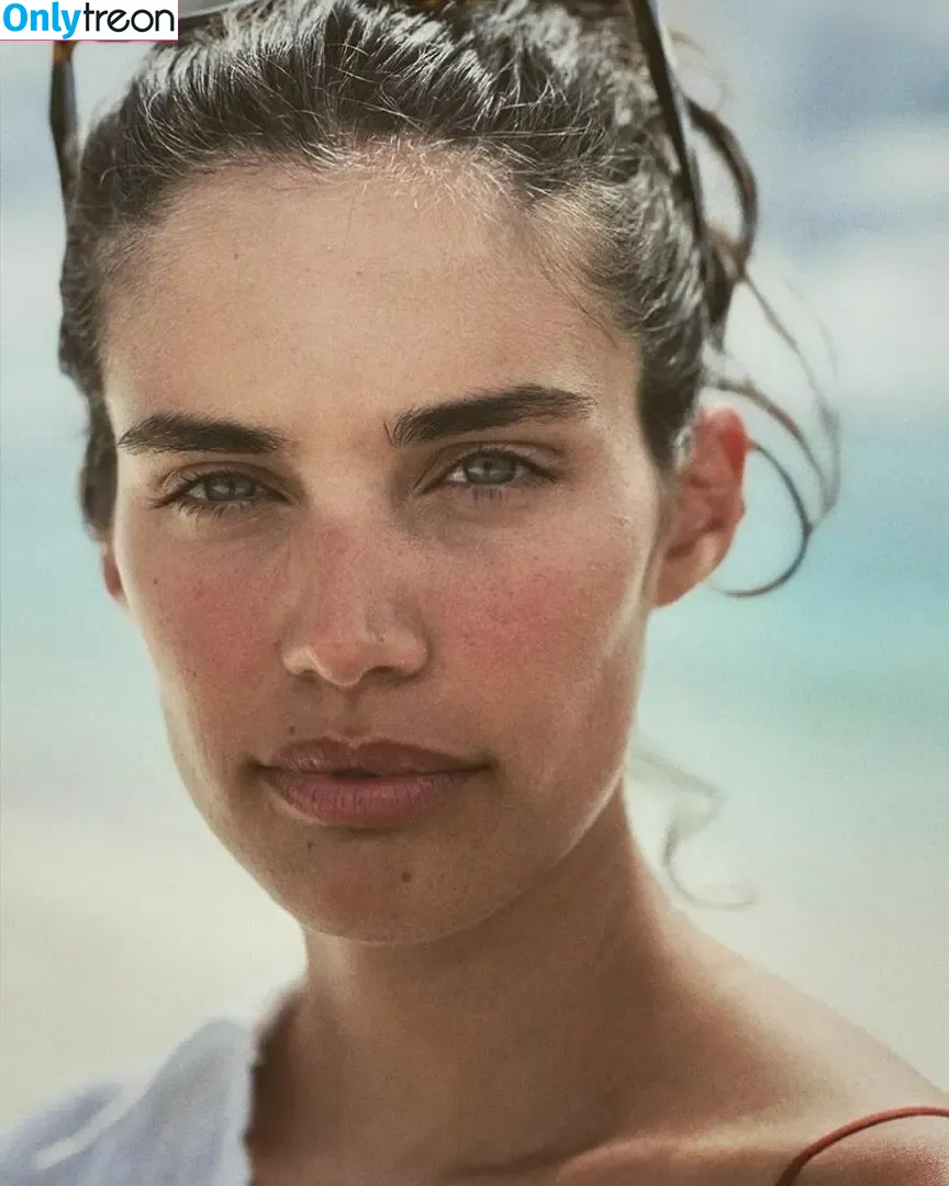 Sara Sampaio nude photo #0370 (SaraSampaio)